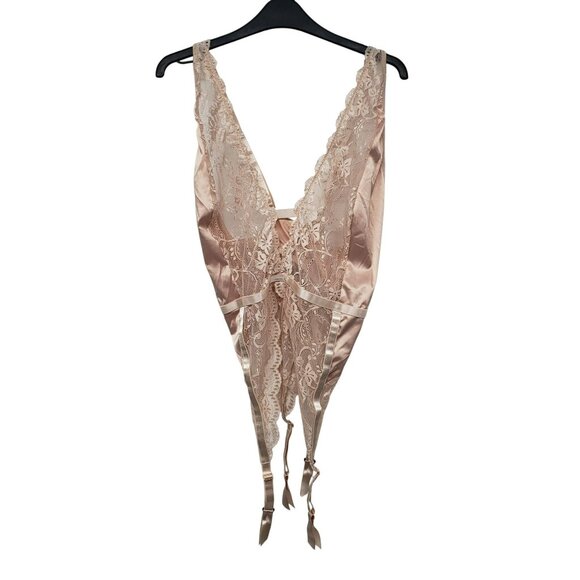 Oh La La Cheri Soft Cup Merry Widow with Plunging Neckline and Garter Straps - Picture 2 of 13